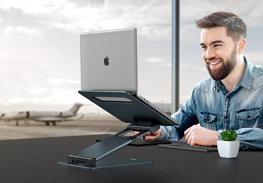 use a vertical laptop stand